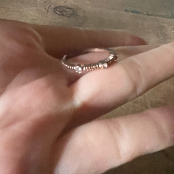 Gold tone three crystal stone dainty ring Sz 7 - Picture 5 of 7